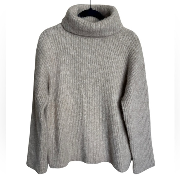 NWT Habitual Cashmere Blend Turtle Neck Sweater in Oatmeal Chunky Thick Small - Picture 1 of 5